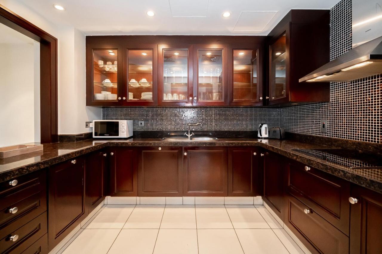 Higuests - Spacious Apt With Private Balcony In Old Town Dubai Dış mekan fotoğraf