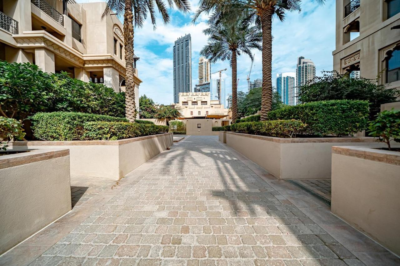 Higuests - Spacious Apt With Private Balcony In Old Town Dubai Dış mekan fotoğraf